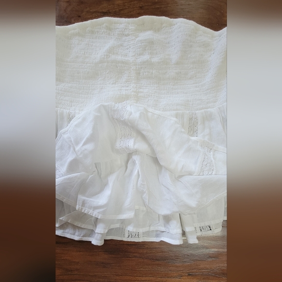 American Eagle Strapless White Lace Cropped Boho Bohemian Hippie Size Medium Top - Picture 5 of 8